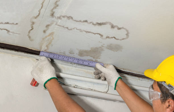 Reliable Flood Cleanup contractor in Raymond, WA by Water Damage Irwin